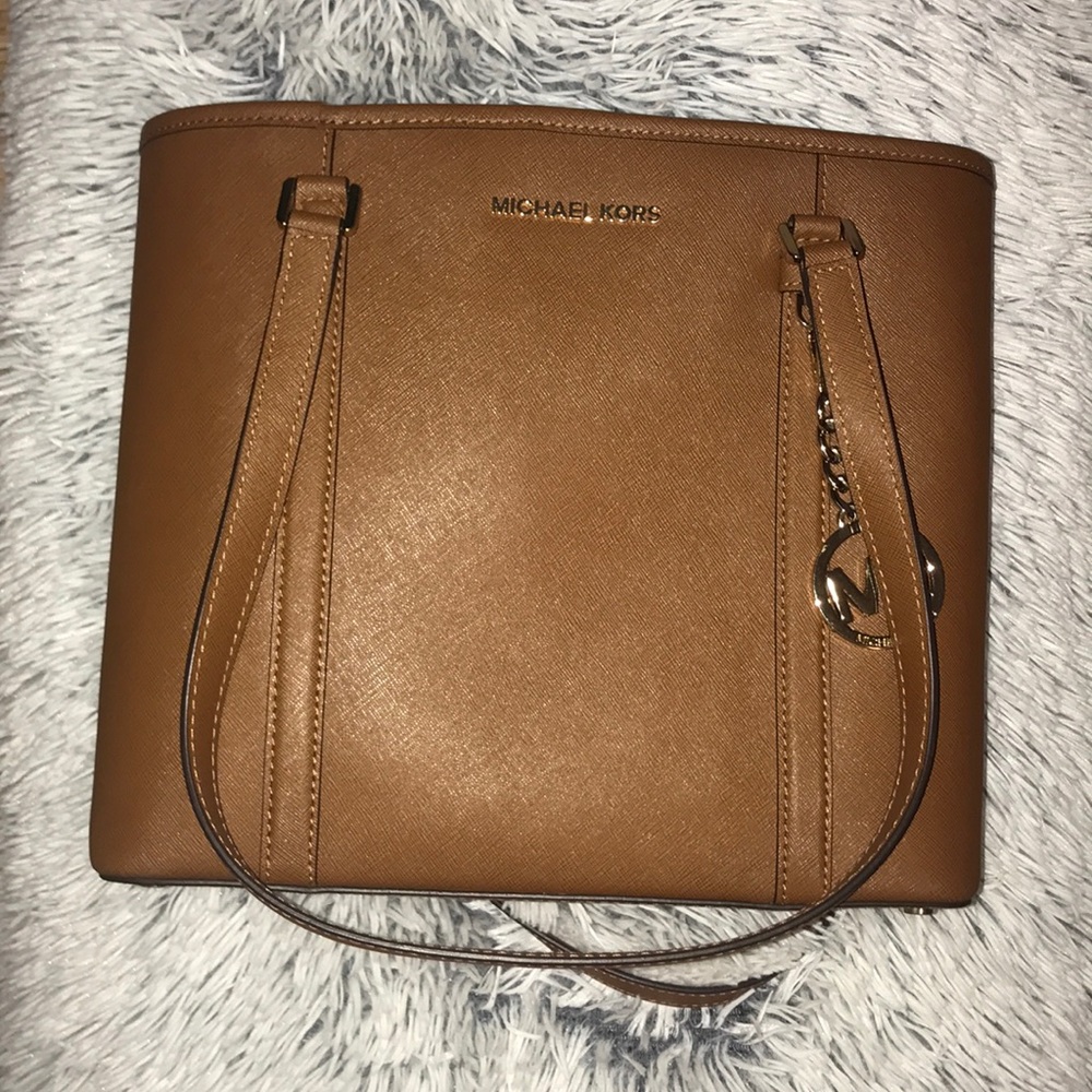 brown purse